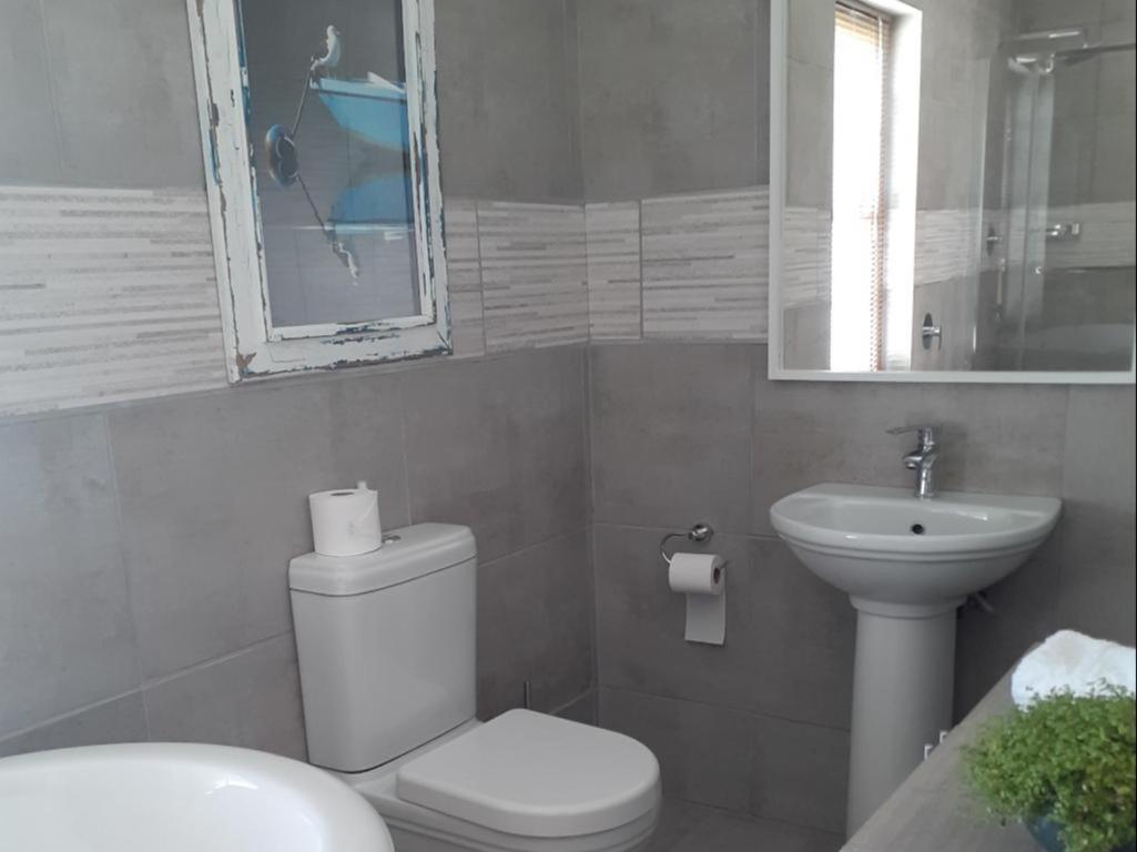 Adderley House Guest Accommodation 로버슨 객실 사진